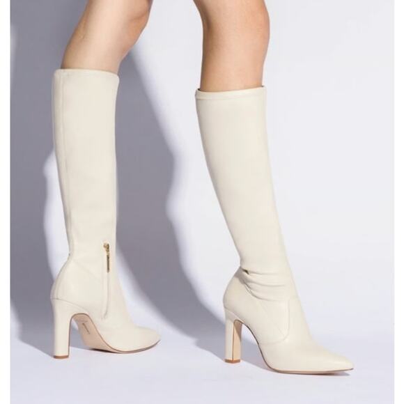 Larroudé Christy Boots Light Beige Vegan Stretch Leather Size 8 NIB Sleek Chic - Picture 1 of 16
